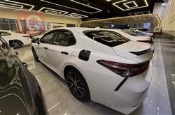 تۆیۆتا کامری